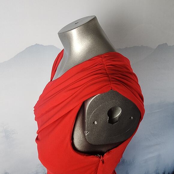 Calvin Klein Ruched Sleeveless Red A-Symmetrical Evening Gown Dress | Women's 8 - Picture 7 of 15